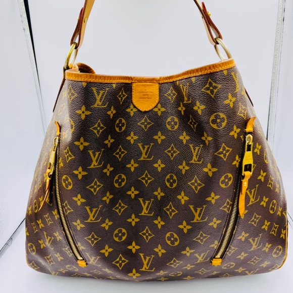 Authentic vintage Louis Vuitton Sac Chassour travel bag - clothing &  accessories - by owner - apparel sale - craigslist